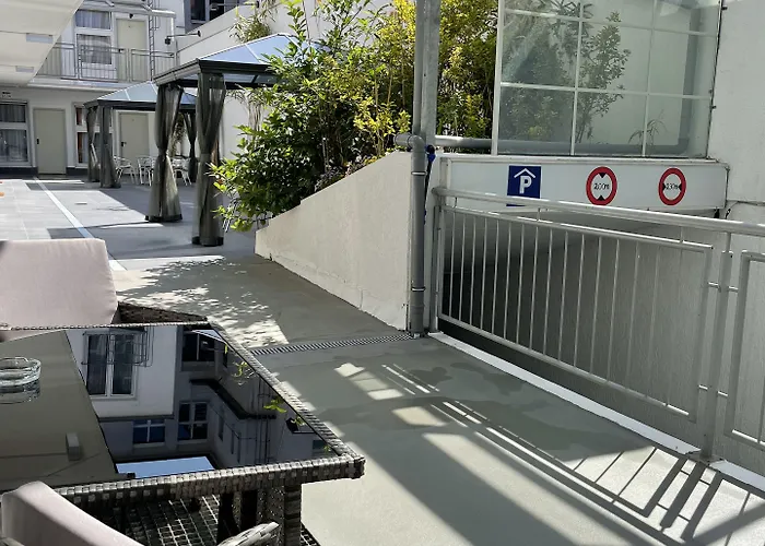 Lounge 3* Ντίσελντορφ