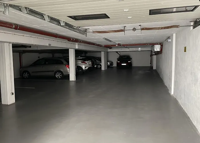 Отель Lounge 3*