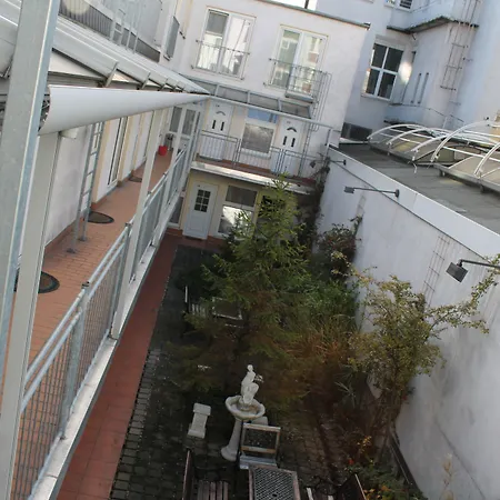 Lounge 3* 杜塞尔多夫