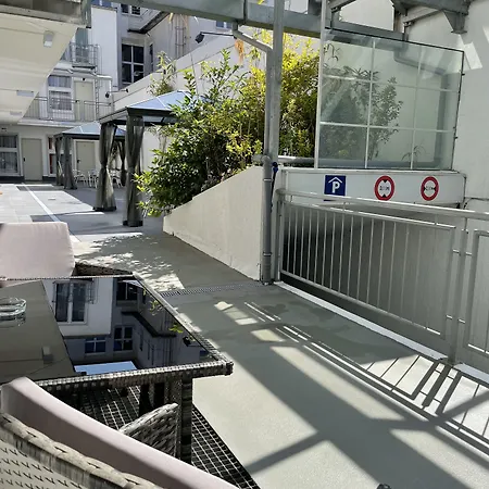 Lounge 3* 杜塞尔多夫